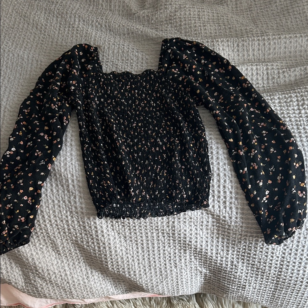 Target Black Floral Puff Sleeve Blouse